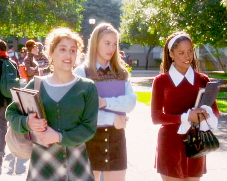 9 'Clueless' Outfits That Will Have You Totally Buggin' in Peak '90s Style
