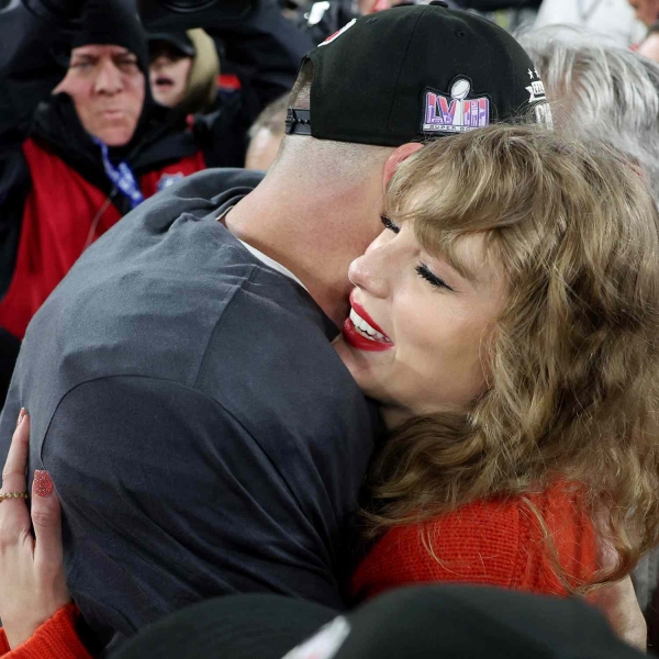 Taylor Swift Revived Her "Reputation Curls" to Support Travis Kelce
