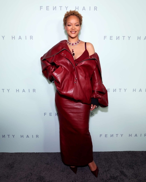 Rihanna Wore Her Natural Curls for the Fenty Hair Launch