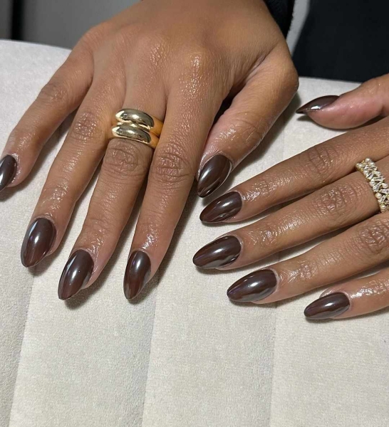 10 Glazed Donut Nail Ideas to Try for a Hailey Bieber-Approved Manicure