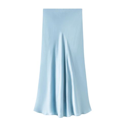 11 Satin Skirt Outfits That Refresh This Modern Style Staple