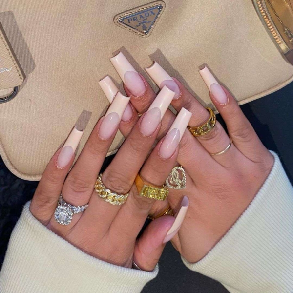 12 Vanilla French Nail Ideas For a Soft and Elegant Manicure