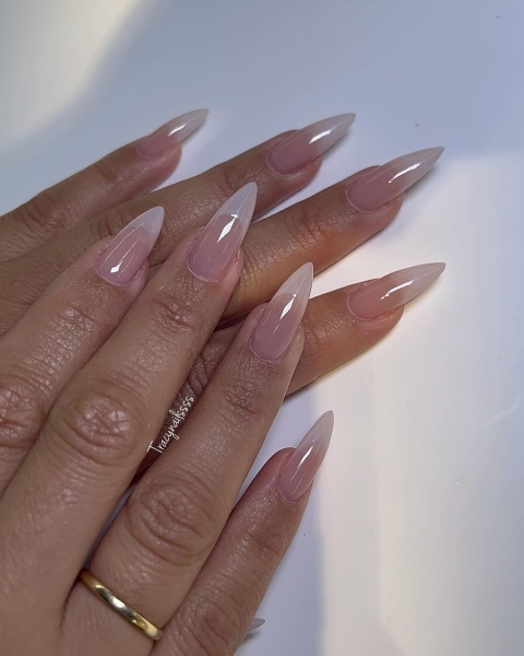 12 Vanilla French Nail Ideas For a Soft and Elegant Manicure