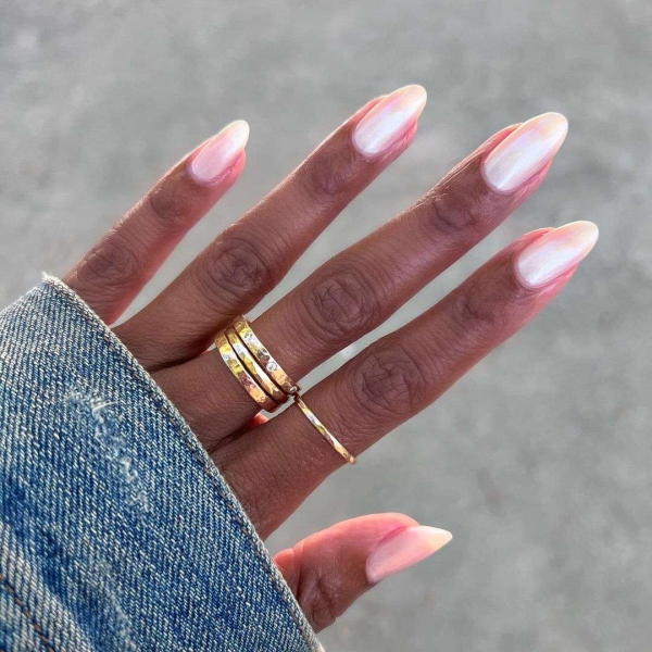 12 Vanilla French Nail Ideas For a Soft and Elegant Manicure