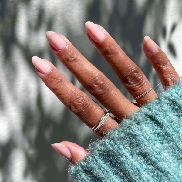 12 Vanilla French Nail Ideas For a Soft and Elegant Manicure