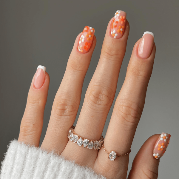 15 Sunflower Nail Art Ideas Perfect for the End of Summer