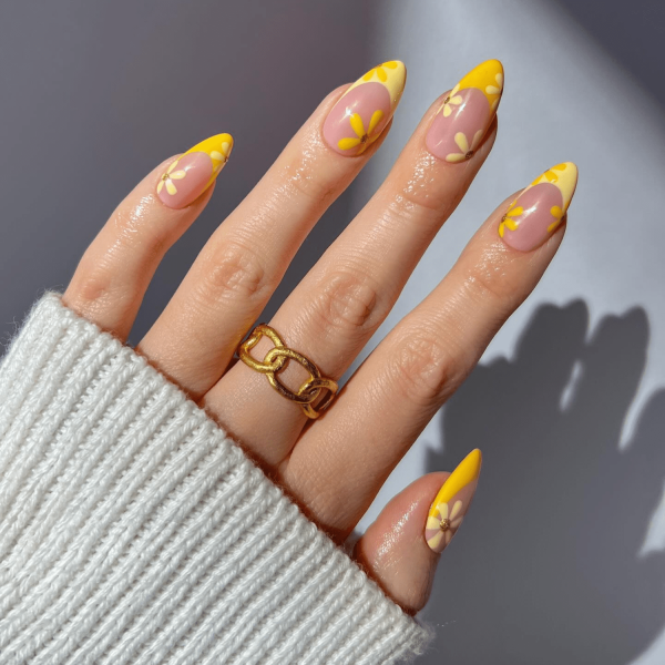 15 Sunflower Nail Art Ideas Perfect for the End of Summer