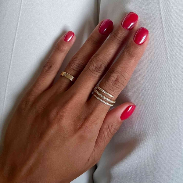 20 September Nail Ideas For a Short and Sweet Mani