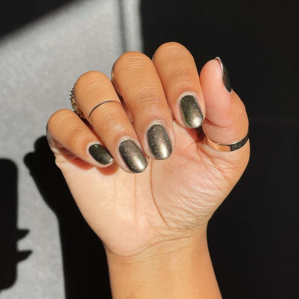 20 September Nail Ideas For a Short and Sweet Mani