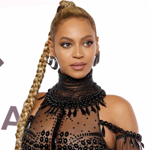 27 Celeb-Approved Ponytail Ideas for Long Hair