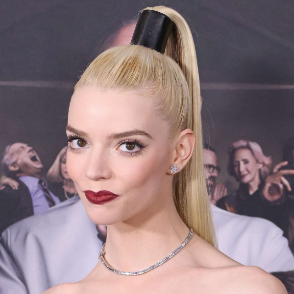 27 Celeb-Approved Ponytail Ideas for Long Hair