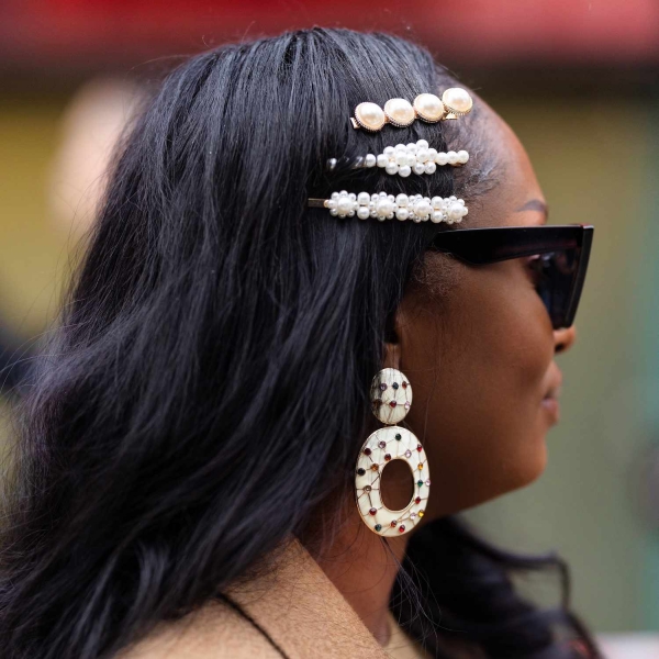 30 Hair Accessory Ideas That Spice Up Any Style