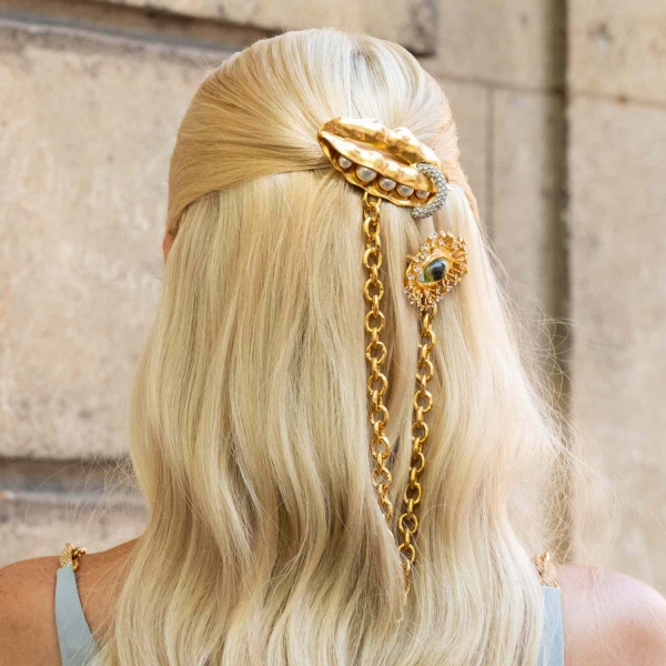 30 Hair Accessory Ideas That Spice Up Any Style