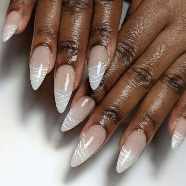 16 Short Stiletto Nail Ideas That Make a Pretty Point