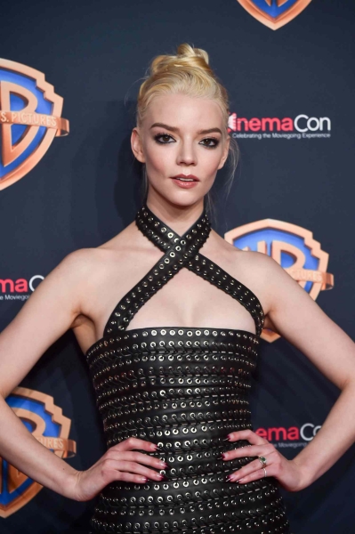Anya Taylor-Joy’s "Burnt" French Manicure Is True Grunge Perfection
